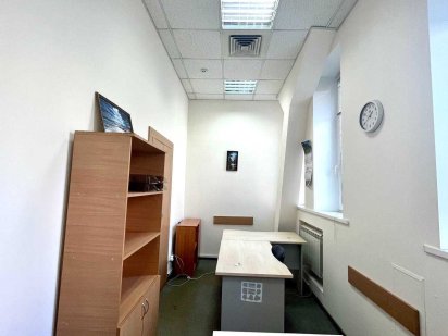 Офіс з меблями та ремонтом 16 м2 м. Дружби народів Київ