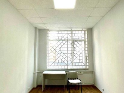 Завжди є світло! 14 кв.м під будь яку діяльність Центр м. Т. Шевченка Киев