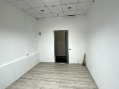 Центр. Площа S = 13 m2. Вінниця