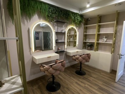 Оренда візажного крісла Дніпро