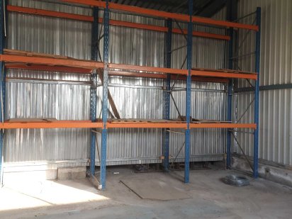 Сдается в аренду склад на территории 1го оптового рынка 100м.к.в Кропивницький