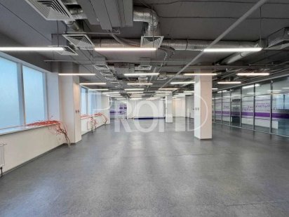 Бизнес Центр с хорошим ремонтом (600 м2) Киев