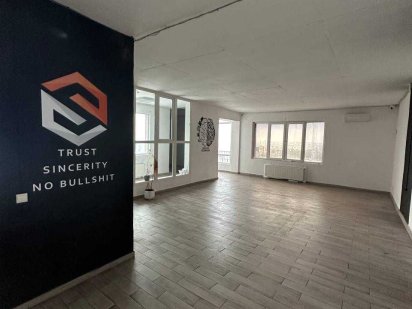 230 кв Офис в центре. Шикарная планировка, кухня, 3 каб..+ open space