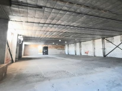 Склад.Площа S = 700 m.Висота Н = 6м.Капітальн.Тепло.Сухо.Асфал. 380V. Винница