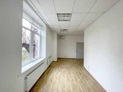 Сдам офис помещение Центр Хороброго Паторжиского Артёма Дніпро