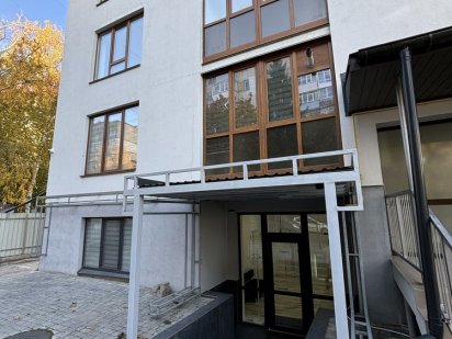 Оренда фасадного приміщення в центральній частині міста Винница