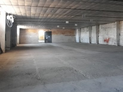 Склад. Площа S= 700 m2.Старе місто. Висата Н= 6 м. Сухо. Тепло. Винница