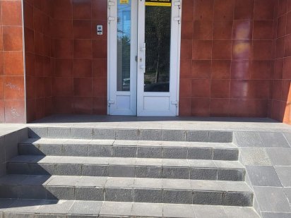 (7) Здам в оренду приміщення Слов'янка 1143