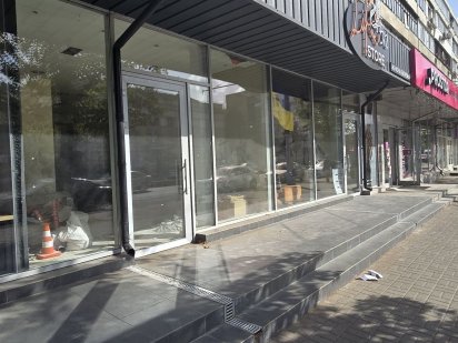 Оренда магазину  на пр. Соборний