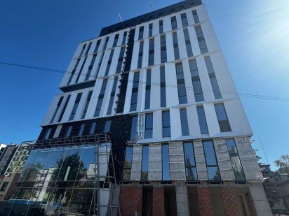 Оренда фасадного приміщення вул. УГОРСЬКА 170м2 Львов