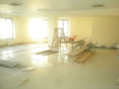 Здам, фасадне приміщення 135м.кв по вул. Пирогова Вінниця