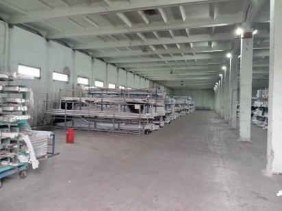 Сдается в аренду склад 2356 кв. м(район авторынка) Дніпро