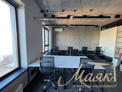 Аренда офиса с мебелью 92м2, ЖК Auroom, Центр Киев