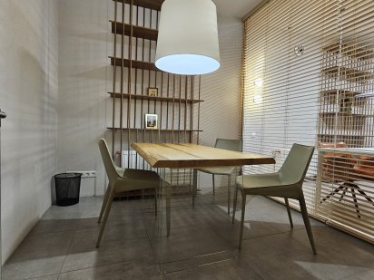 Сдам помещение/ офис / представительство /нотариат /юрист в Центре Дніпро