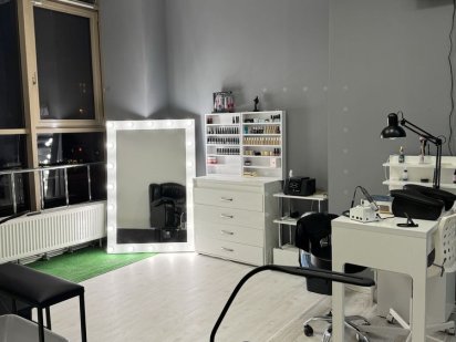 Аренда мастерам маникюра ( есть свет 24/7) Дніпро