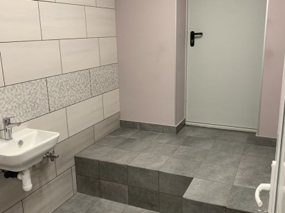 Оренда приміщення для мастера нігтьового сервісу, візажиста