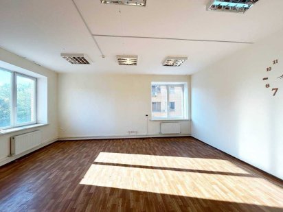 Сдам приміщення, офіс 64,5 м кв на вул. Стартова, біля Тополь 3. Дніпро