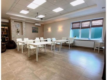 Оренда офісного приміщення Коновальця, 36е, 170 м2, окремий вхід Киев