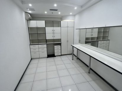 Рабочие места в салоне красоты в центре Днепра Дніпро