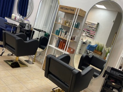 Оренда місця для  колориста/майстра нарощення волосся Киев