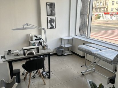 Аренда маникюрного стола и кресла