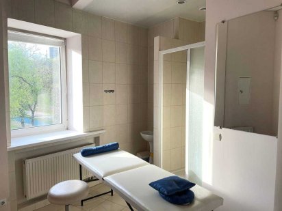 Масажний кабінет з душем в салоні краси, набережна Перемоги-Бартоломео Дніпро