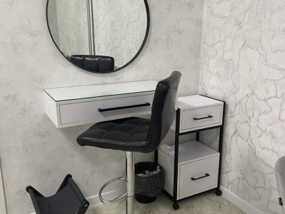 Здам в оренду робоче місце для бровіста Дніпро