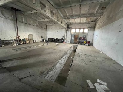 Ул. Строителей производственное помещение 192 кв.м. цена 10000 грн/мес Миколаїв