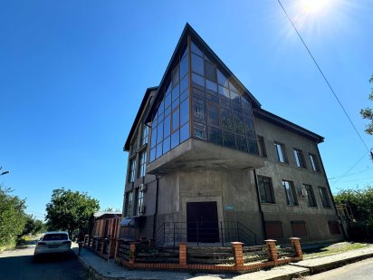 12Повздовжня/Васляєва офіс 198 кв.м.ремонт новобудова цін 25000грн/міс Миколаїв