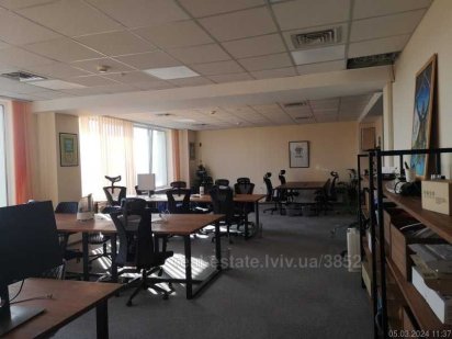 Оренда офісного приміщеня по вул.Угорська.Без Комісії!!! Генератор!!! Львів