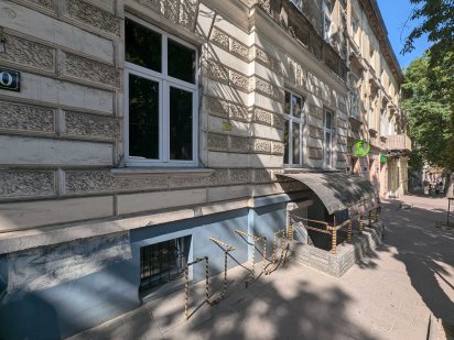 Оренда приміщення на Дорошенка 50 ( 112 кв.м.) Львов