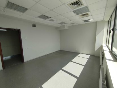 Оренда офісу 25 м2 5 поверх в БЦ Мегаполіс, пр-т Героїв Харкова, 179Б Харьков