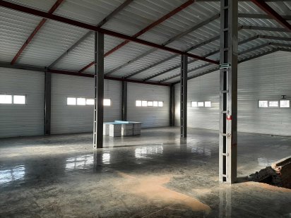 Окрема нової будівлі 900 кв.м. Підлога - антипил. Склад. Виробництво. Львов