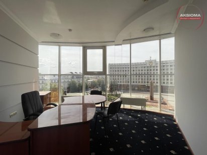 Оренда офісу в центрі міста, 420м2 --у Івано-Франківськ