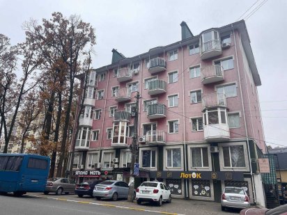 Приміщення поряд з Податковою Академією Ірпінь