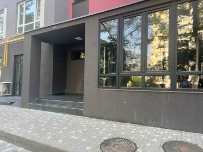 Оренда комерції 24,5 м2 в Ірпені по вулиці Ново-Оскольська 8-к Ірпінь