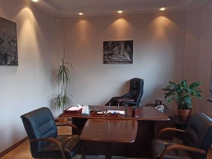 Аренда, длительно, дом-офис рядом с Адмиральским проспектом