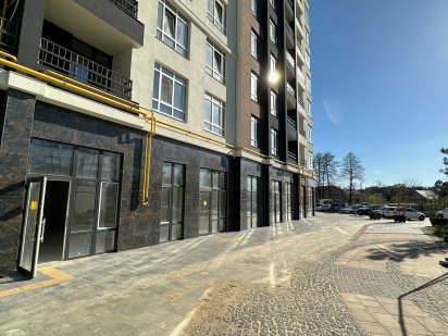 Здам приміщення з початковим ремонтом біля Нової Пошти Ирпень