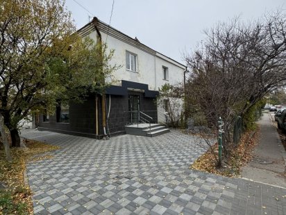 Оренда Комерційного Приміщення з двориком Центр 46м2 Луцьк