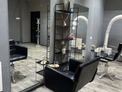 Аренда для мастера кератина колориста кабинета салона студии кресла Кривой Рог