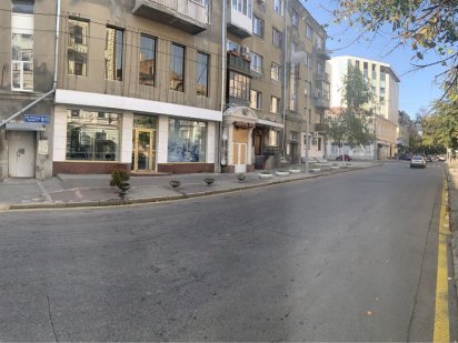 Сдам Помещение в Центре ул.Алчевских и Свободы Sобщ.= 304м Харьков