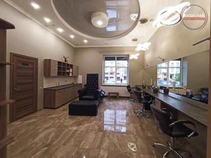 Оренда р-н Арсена. Салон краси - готовий бізнес Івано-Франківськ