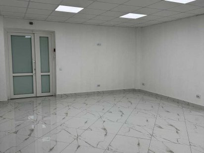 Здається в оренду комерційне приміщення з ремонтом Ивано-Франковск