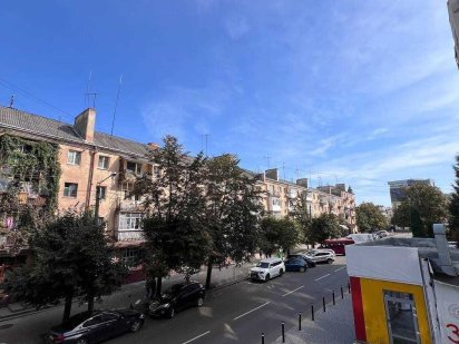 Оренда приміщення центр бельведерська бізнес Івано-Франківськ