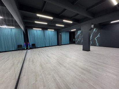 Оренда танцювального залу на 95 кварталі. Кривий Ріг