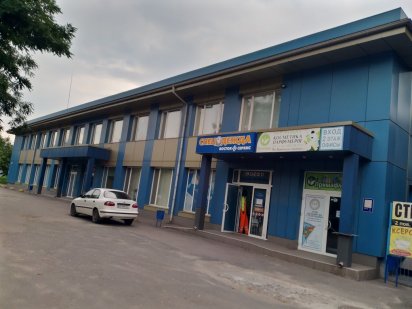 в Торгово-Офисному центрі лишились 14 , 30 м.кв, вул. Криворіжст Кривий Ріг