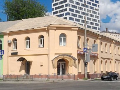 ТЕРМІНОВО! Здам магазин у центрі м. Історичний музей 136 м2 Харьков