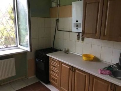 Дешево ! Сдам подселение в комнату Киев Метро Голосеевская Киев