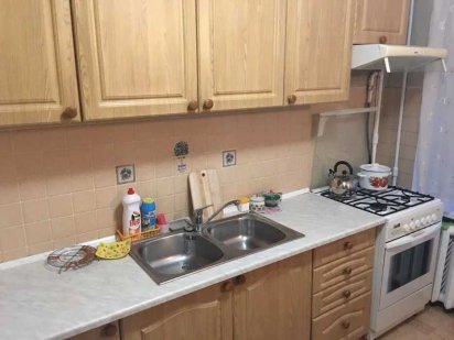 Сдам поселение в комнату! Метро КПИ Лукьяновская Киев Хозяйка Дешево Київ