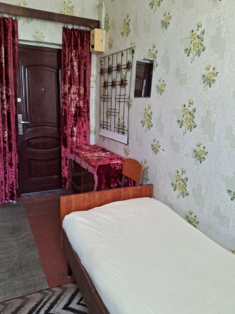 Сдам Гостинку комната 18м2  М) ХТЗ 1700грн - фото 1